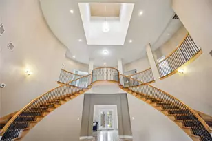 5027 Creekmont Dr, Houston, TX 77091 - Photo 4