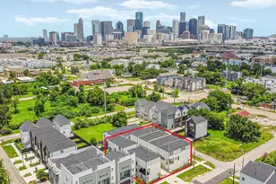2618 Dennis St, Houston, TX 77004 - Photo 1