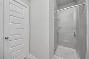 11823 Royal Willow Ln, Houston, TX 77066 - Photo 6