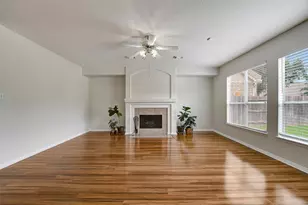 7802 Autumn Hollow Ln, Houston, TX 77041 - Photo 12