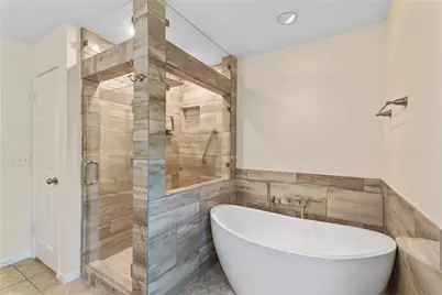 103 Breezy Point Place, The Woodlands, TX 77381 - Photo 6