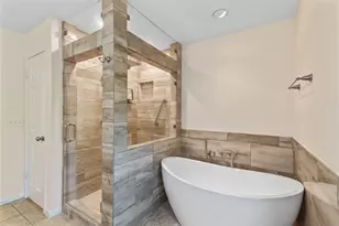 103 Breezy Point Pl, The Woodlands, TX 77381 - Photo 6