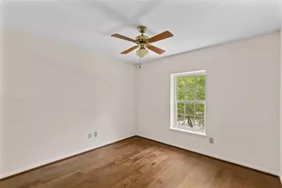 103 Breezy Point Place, The Woodlands, TX 77381 - Photo 32