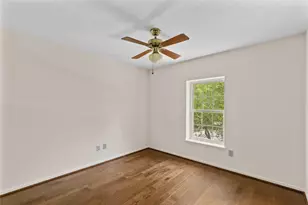 103 Breezy Point Pl, The Woodlands, TX 77381 - Photo 32