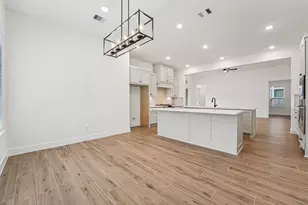 16008 Mahogany Mist Dr, Conroe, TX 77302 - Photo 6