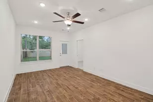 26265 E Outrider Banks Cir, Montgomery, TX 77316 - Photo 20