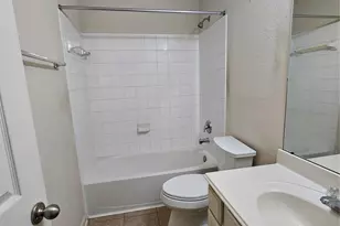 13231 Barrow Point Ln, Houston, TX 77014 - Photo 18