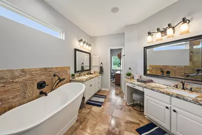 127 W Palm Boulevard, Montgomery, TX 77356 - Photo 22