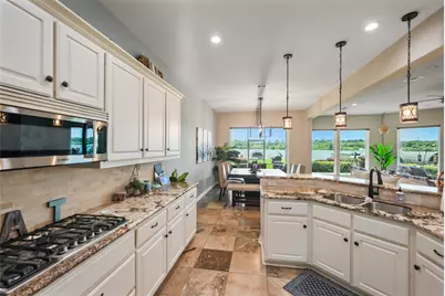 127 W Palm Boulevard, Montgomery, TX 77356 - Photo 14