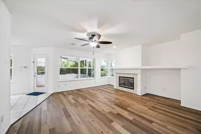 174 W Greywing Circle, The Woodlands, TX 77382 - Photo 6