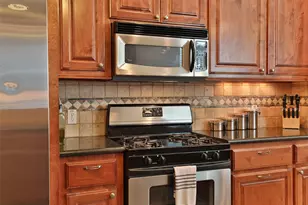 826 E 29th St, Houston, TX 77009 - Photo 10