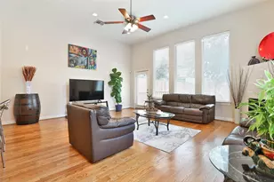 826 E 29th St, Houston, TX 77009 - Photo 4