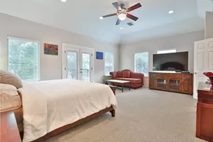 826 E 29th St, Houston, TX 77009 - Photo 14