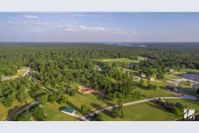 20 West Forest Drive, Huntsville, TX 77358 - Photo 22