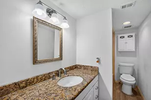 3131 Cummins St, Houston, TX 77027 - Photo 18