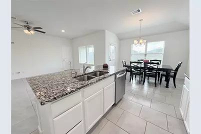 7410 Highland Chase Drive, Richmond, TX 77407 - Photo 10