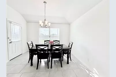 7410 Highland Chase Drive, Richmond, TX 77407 - Photo 12