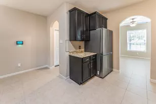 7615 Square Garden Ln, Conroe, TX 77304 - Photo 10