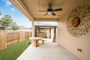 7615 Square Garden Ln, Conroe, TX 77304 - Photo 30