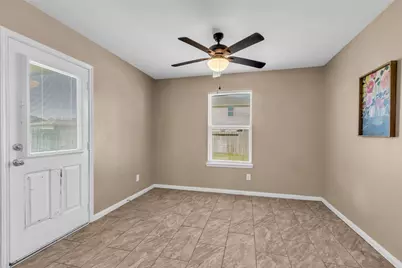 804 Indigo Springs Lane, La Marque, TX 77568 - Photo 6