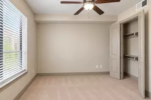 10401 Town and Country St Way, Houston, TX 77024 - Photo 10