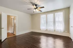 208 N Ave B, Elgin, TX 78621 - Photo 20