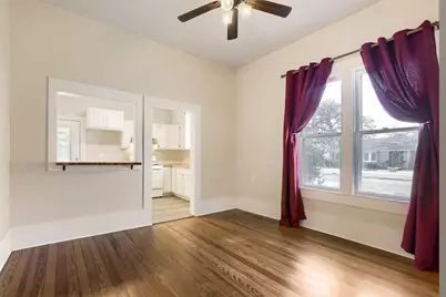 208 N Avenue B, Elgin, TX 78621 - Photo 6