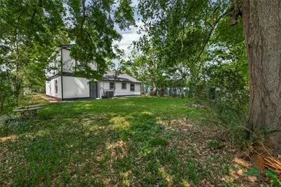 5830 Southlea Street, Houston, TX 77033 - Photo 30