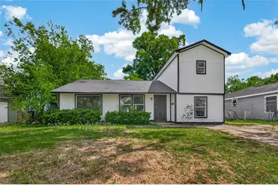 5830 Southlea Street, Houston, TX 77033 - Photo 1