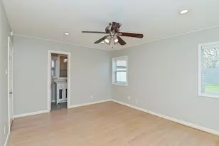 9822 Larston St, Houston, TX 77055 - Photo 30