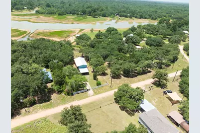 207 Hickory Drive, Sheridan, TX 77475 - Photo 38