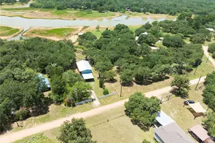 207 Hickory Dr, Sheridan, TX 77475 - Photo 38