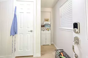 207 Hickory Dr, Sheridan, TX 77475 - Photo 22