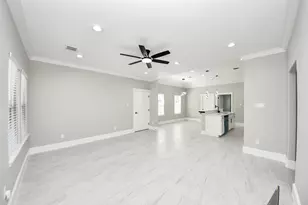 608 Miriam St, Baytown, TX 77520 - Photo 20