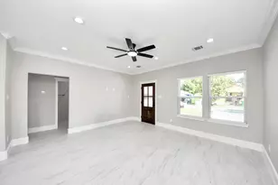 608 Miriam St, Baytown, TX 77520 - Photo 18