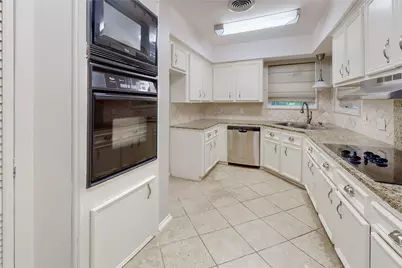 5338 Creekbend Drive, Houston, TX 77096 - Photo 14