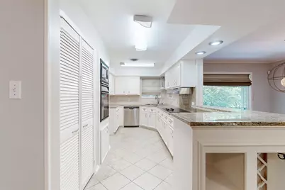 5338 Creekbend Drive, Houston, TX 77096 - Photo 18