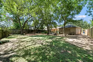 11807 Carriage Hill Dr, Houston, TX 77077 - Photo 38