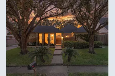11807 Carriage Hill Drive, Houston, TX 77077 - Photo 8