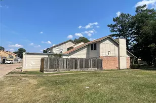 12335 W Village Dr, Houston, TX 77039 - Photo 26