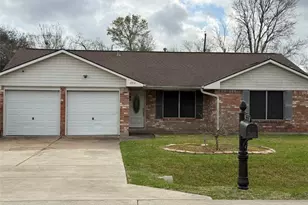 4910 29th St, Dickinson, TX 77539 - Photo 1