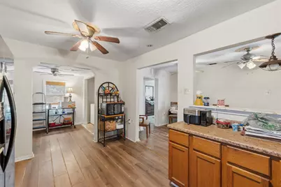 2001 67th Street, Galveston, TX 77551 - Photo 4
