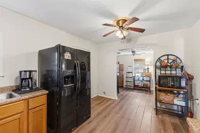 2001 67th Street, Galveston, TX 77551 - Photo 6