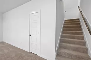 13727 Olympic River Ln Dr, Iowa Colony, TX 77583 - Photo 6