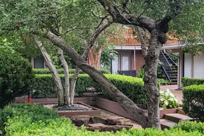 3926 W Alabama Street #1, Houston, TX 77027 - Photo 2