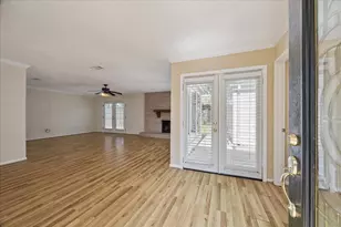 14907 Aspen Hills Dr, Houston, TX 77062 - Photo 12