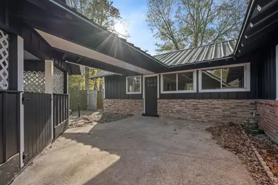 105 N Woodsway Street E, Conroe, TX 77301 - Photo 38