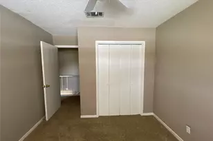 1519 S 8th St, La Porte, TX 77571 - Photo 8