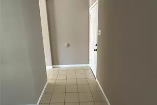 1519 S 8th St, La Porte, TX 77571 - Photo 6