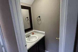 1519 S 8th St, La Porte, TX 77571 - Photo 14